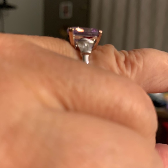 Rare orchid 11+ carat diamonesk  ring - Picture 3 of 4